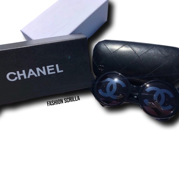 Chanel Vintage 1993 Runway Black CC Logo Lens Editorial Oversized Sunglasses - Picture 16 of 17